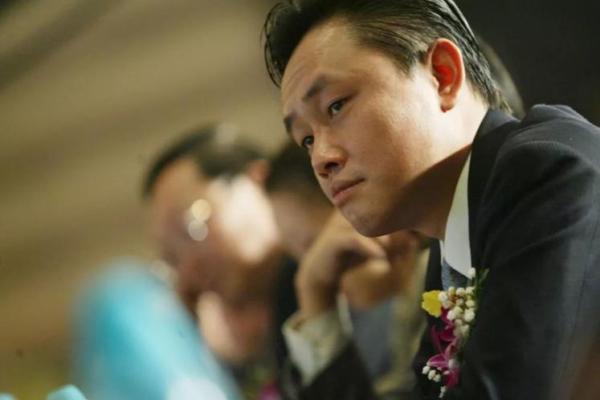黄光裕八字分析：他成功的背后藏着什么天命？