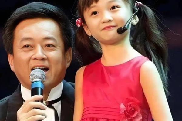 童星名字背后的故事与成长历程